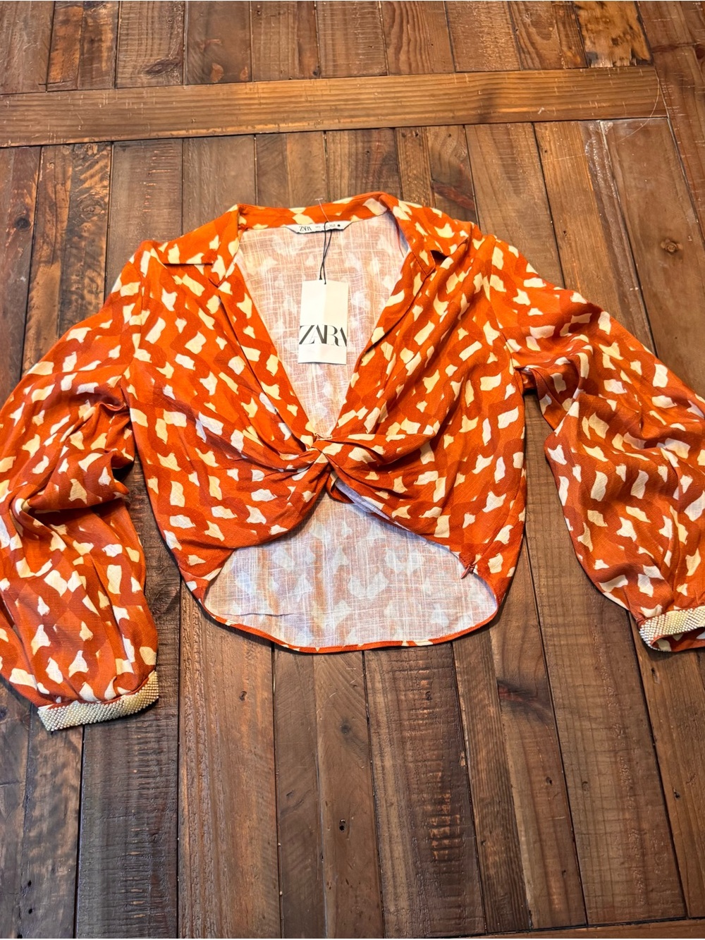 Zara Linen Blend Cropped Blouse. Front Knot Tie. Abstract Print. Beaded Cuffs